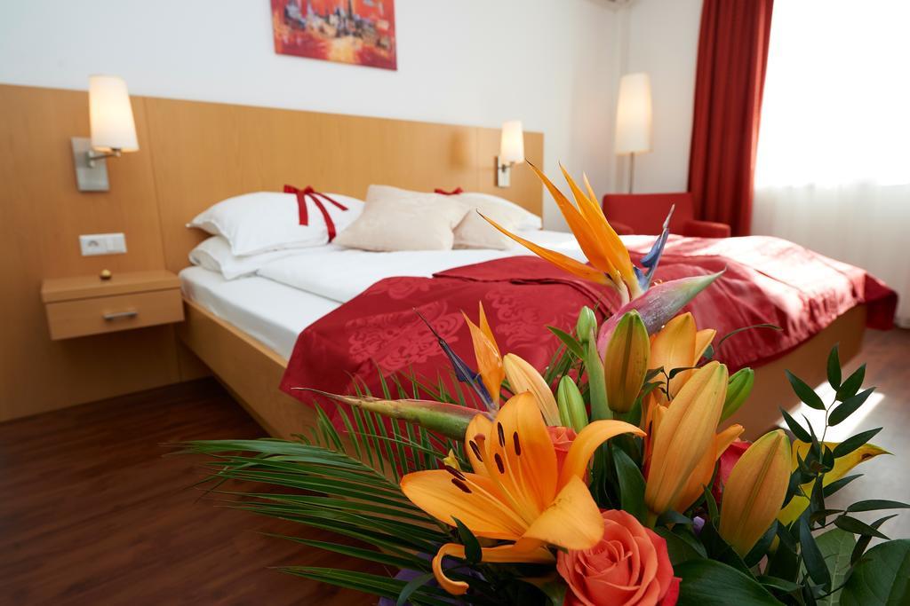 City-Hotel Moedling Modling Quarto foto