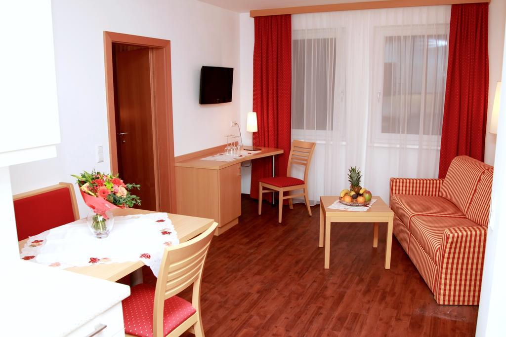 City-Hotel Moedling Modling Quarto foto